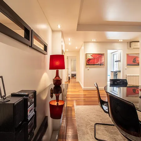 Chiado Deluxe Terrace 3 Bedroom Апартаменти Лісабон