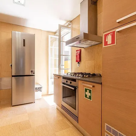 Апартаменти Chiado Deluxe Terrace 3 Bedroom Лісабон