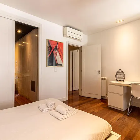 Chiado Deluxe Terrace 3 Bedroom Апартаменти Лісабон