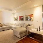 Chiado Deluxe Terrace 3 Bedroom Appartement