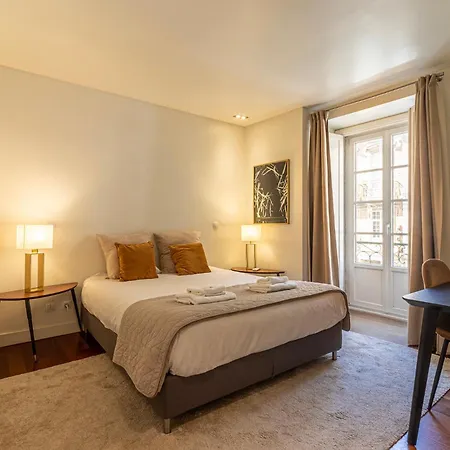 Chiado Deluxe Terrace 3 Bedroom Appartamento Lisbona